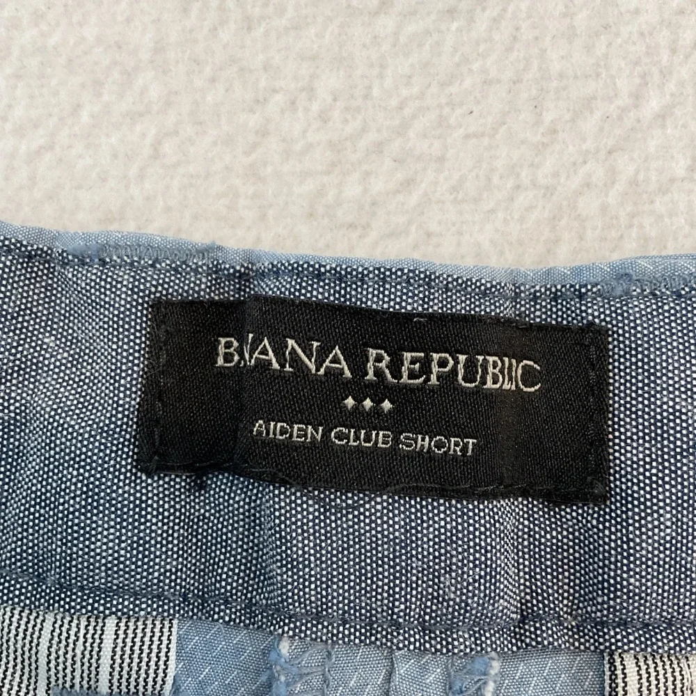 Banana Republic Aiden Club Shorts Mens 33 Light Blue Textured Slim Fit Chino 9in